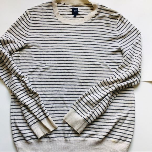 Gap lightweight summer “ticking”sweater. - Picture 7 of 10